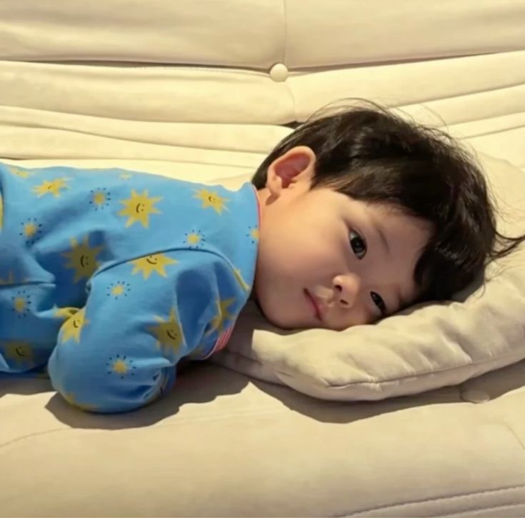 Những hành động của trẻ bị người lớn "dán nhãn" phiền toái nhưng lại là biểu hiện của tư duy phát triển tốt - Ảnh 2.