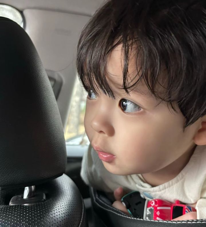 Những hành động của trẻ bị người lớn "dán nhãn" phiền toái nhưng lại là biểu hiện của tư duy phát triển tốt - Ảnh 3.