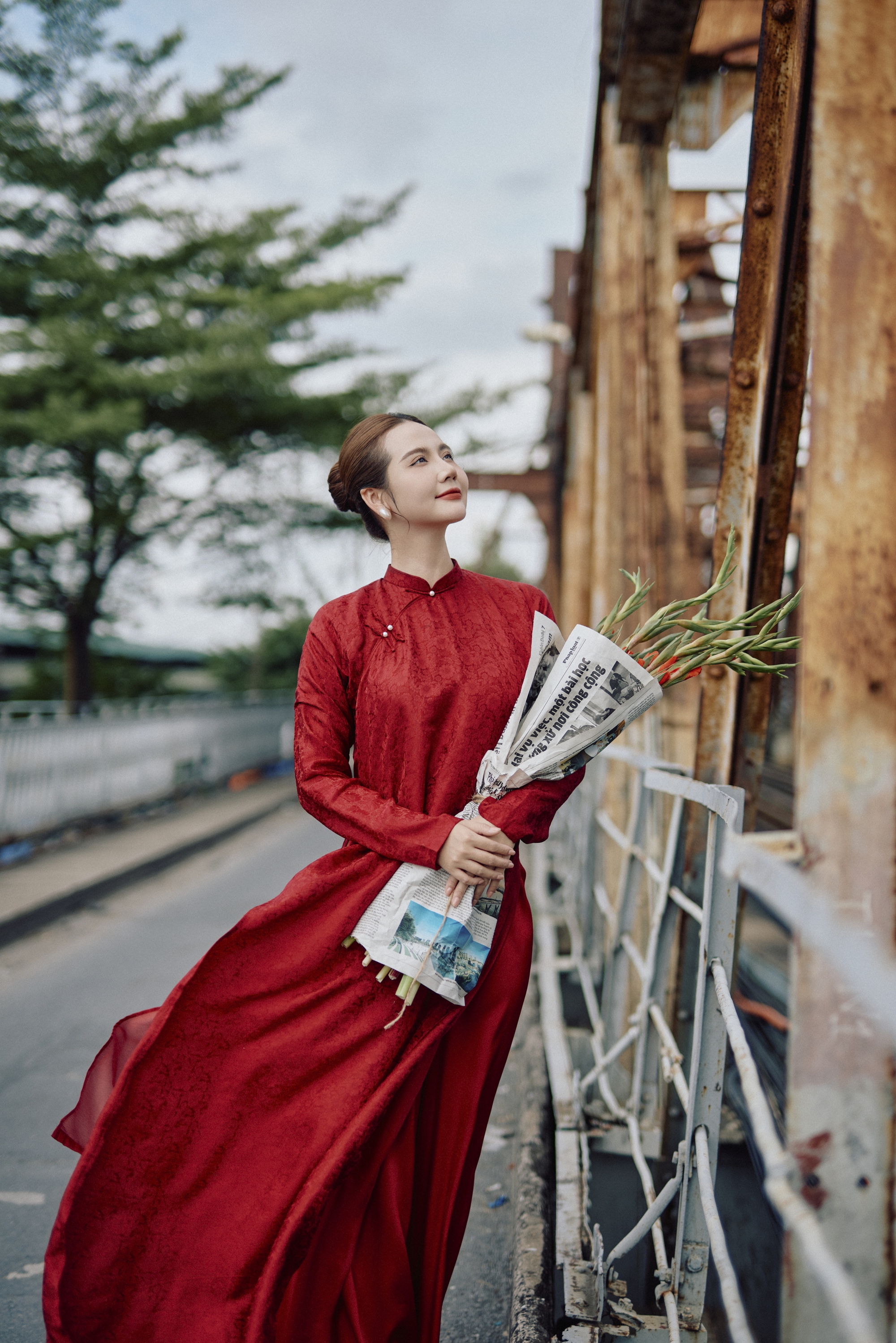 Mai Ngọc, Huyền Lizzie và nhiều nghệ sĩ thướt tha trong tà áo dài mừng ngày đại lễ- Ảnh 2. Mai Ngọc, Huyền Lizzie và nhiều nghệ sĩ thướt tha trong tà áo dài mừng ngày đại lễ- Ảnh 2.