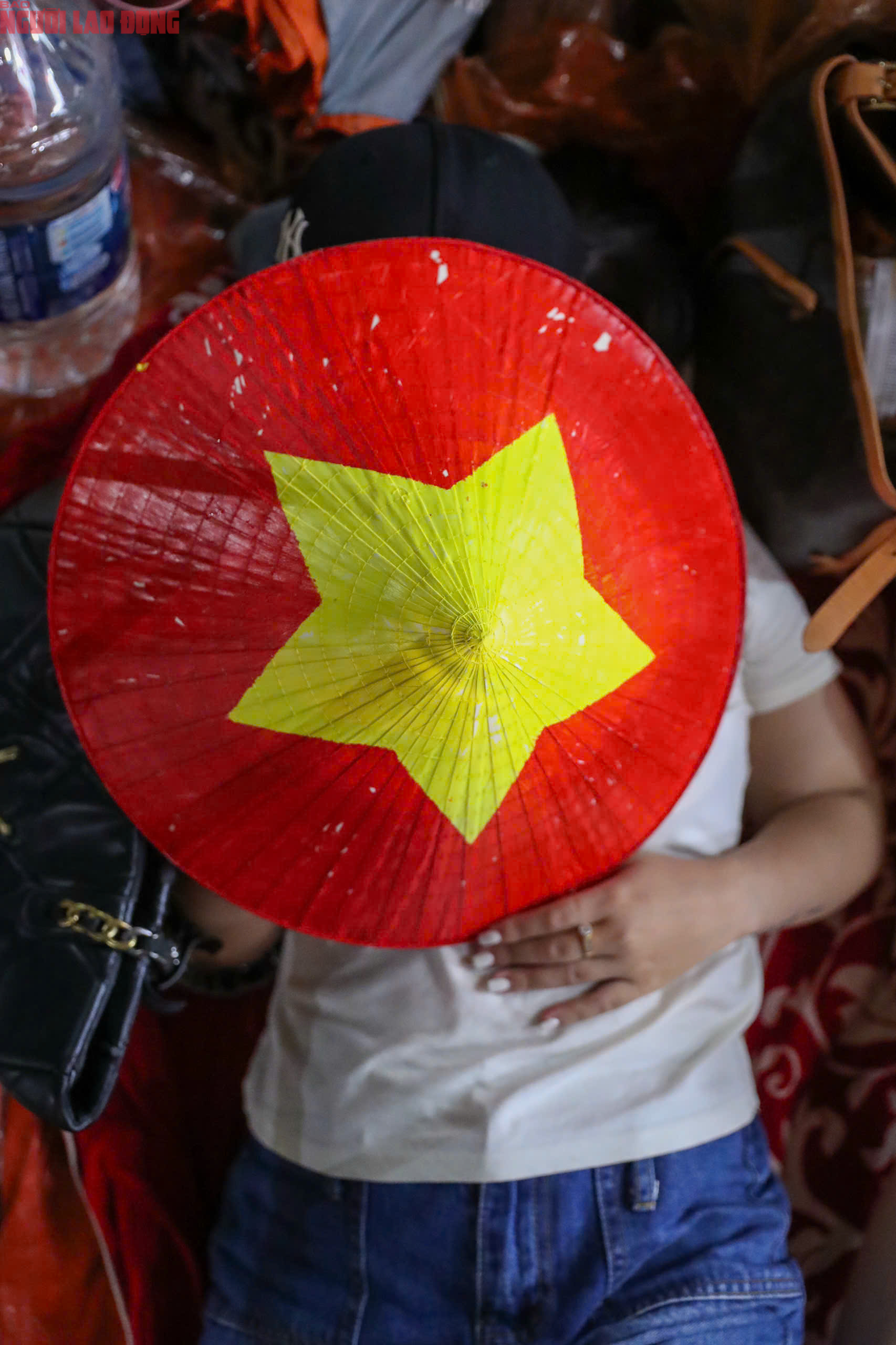 Hàng triệu người dân háo hức chờ đợi diễu binh A80 tại Quảng trường Ba Đình - Ảnh 11. Hàng triệu người dân háo hức chờ đợi diễu binh A80 tại Quảng trường Ba Đình - Ảnh 11.