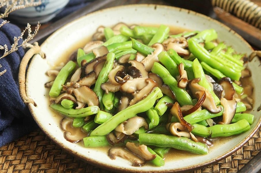 Chuyên gia dinh dưỡng tiết lộ 5 loại thực phẩm giúp tránh "bụng bia" tuổi trung niên - Ảnh 2. Chuyên gia dinh dưỡng tiết lộ 5 loại thực phẩm giúp tránh "bụng bia" tuổi trung niên - Ảnh 2.