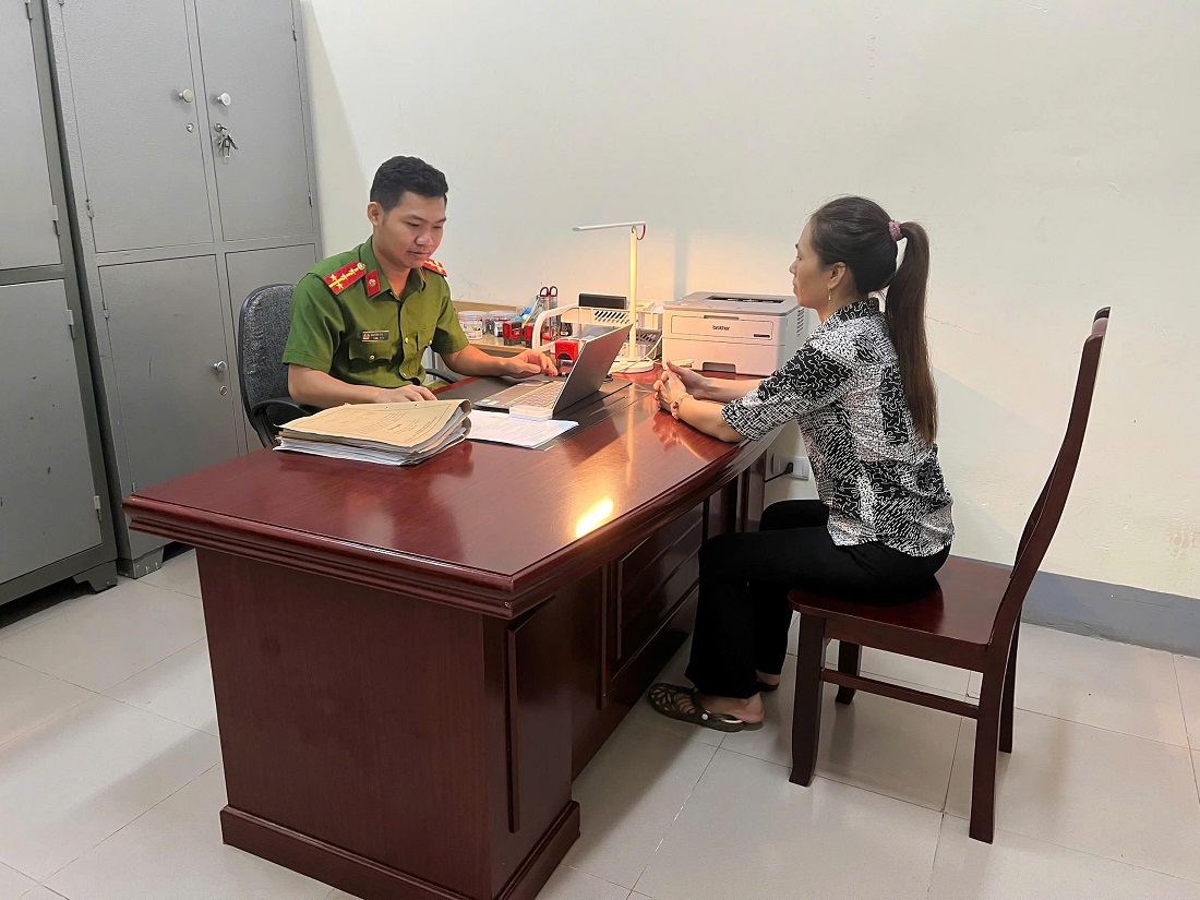 Khởi tố người phụ nữ giết mổ heo nhiễm dịch tả châu Phi để bán thịt - Ảnh 1. Khởi tố người phụ nữ giết mổ heo nhiễm dịch tả châu Phi để bán thịt - Ảnh 1.