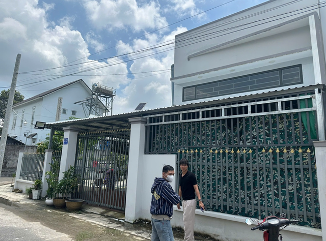 Vụ xây nhầm nhà trên đất người khác ở TP.HCM: Chủ nhà nói lý do nhầm, nêu phương án giải quyết- Ảnh 2. Vụ xây nhầm nhà trên đất người khác ở TP.HCM: Chủ nhà nói lý do nhầm, nêu phương án giải quyết- Ảnh 2.