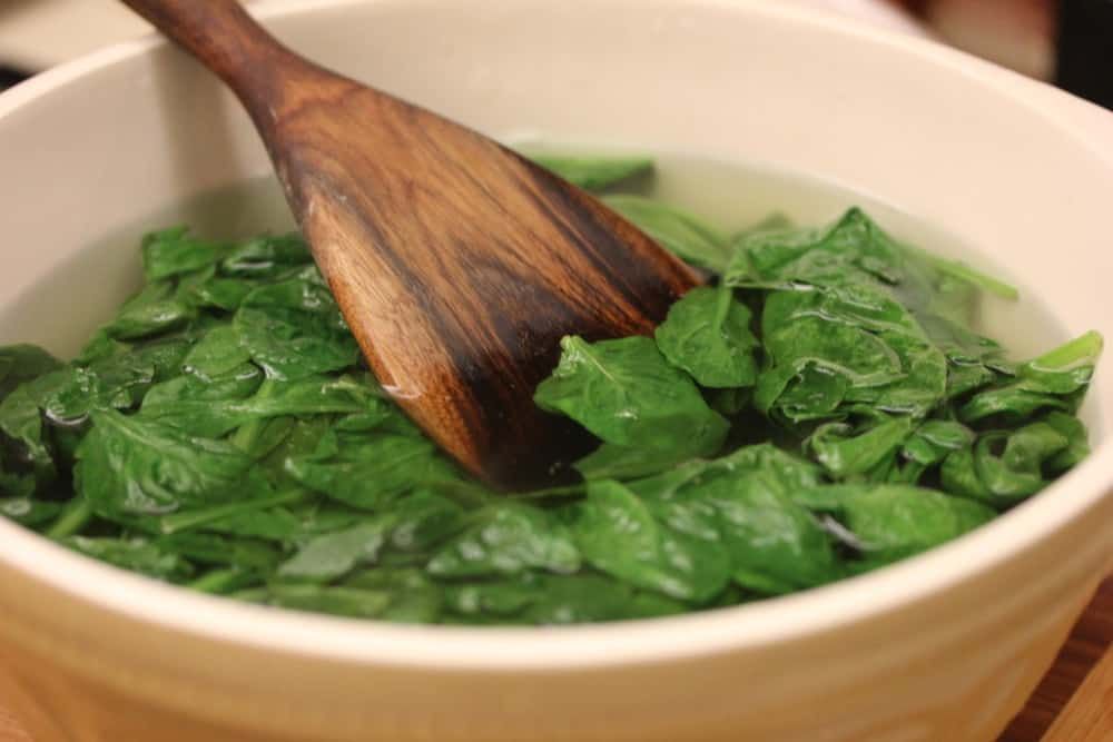 Loại rau được ca ngợi như "NHÂN SÂM XANH" vì tốt từ da tới não, tim, xương, mắt, phòng ung thư, giữ dáng thon - Ảnh 3.