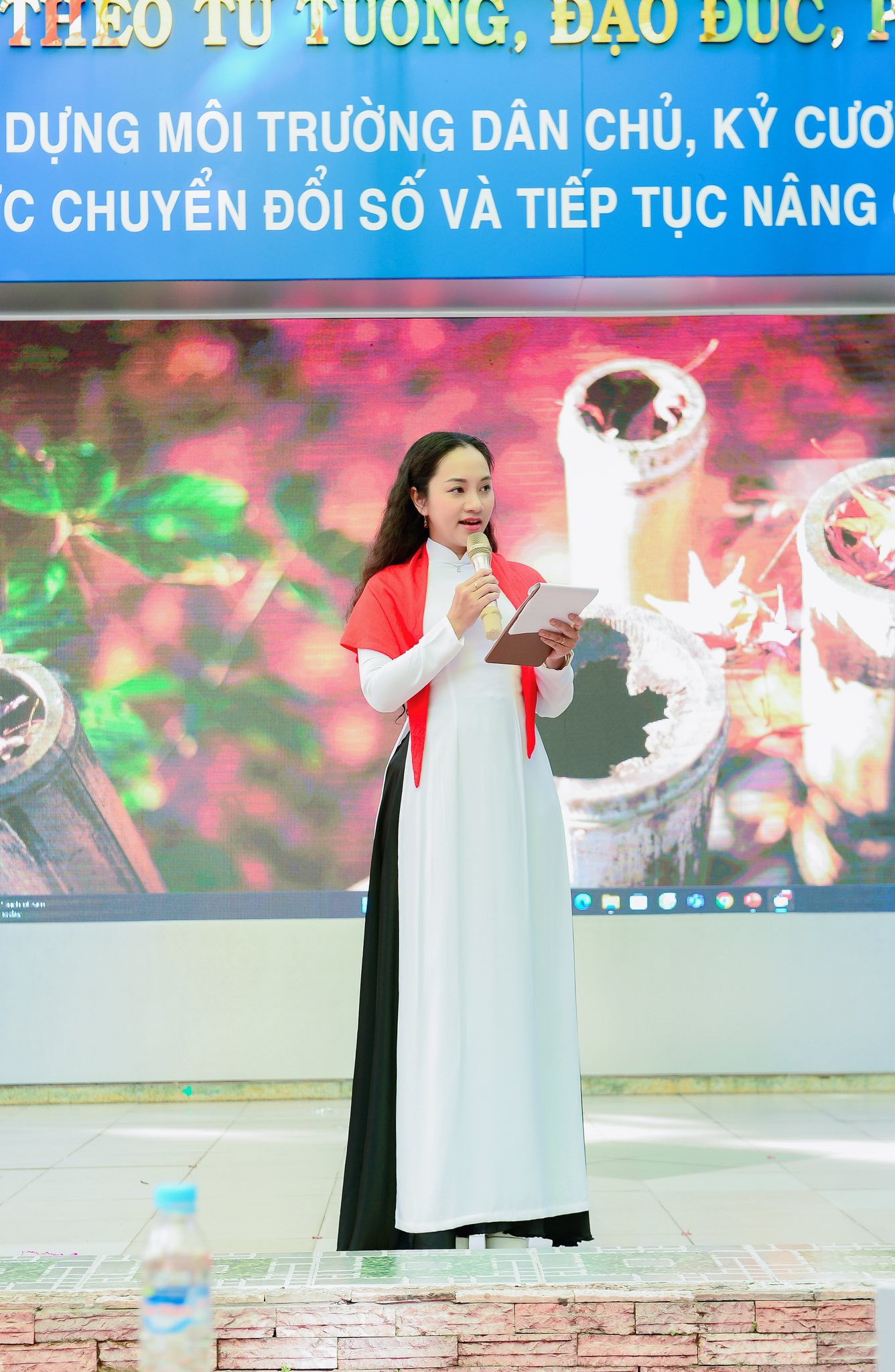 Cô giáo ở TP.HCM day dứt: Im lặng trước cái ác, im lặng trước bạo lực, ấy chính là một tội ác khác!- Ảnh 2. Cô giáo ở TP.HCM day dứt: Im lặng trước cái ác, im lặng trước bạo lực, ấy chính là một tội ác khác!- Ảnh 2.