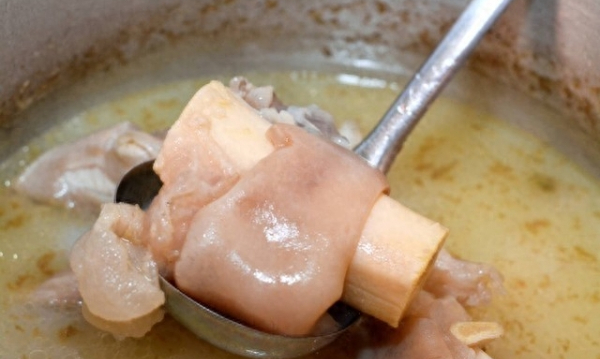 Phụ nữ "lão hóa chậm" về cơ bản thích ăn 2 thực phẩm này, những ai ăn cả 2 đều là người trẻ rất lâu - Ảnh 2.