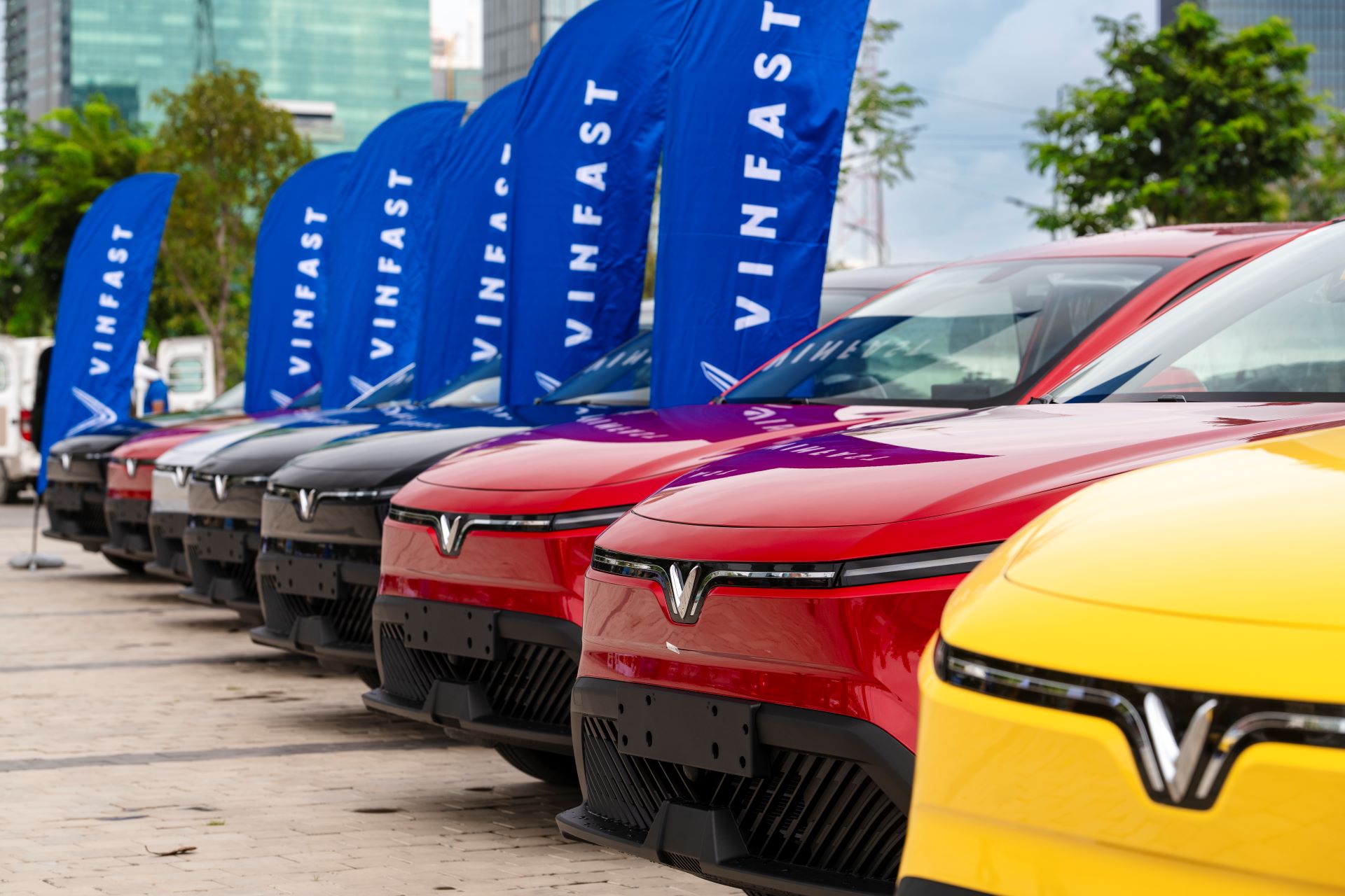 Chủ xe Limo Green: “Đây chính xác là mẫu xe mà dân dịch vụ cần” - Ảnh 5. Chủ xe Limo Green: “Đây chính xác là mẫu xe mà dân dịch vụ cần” - Ảnh 5.