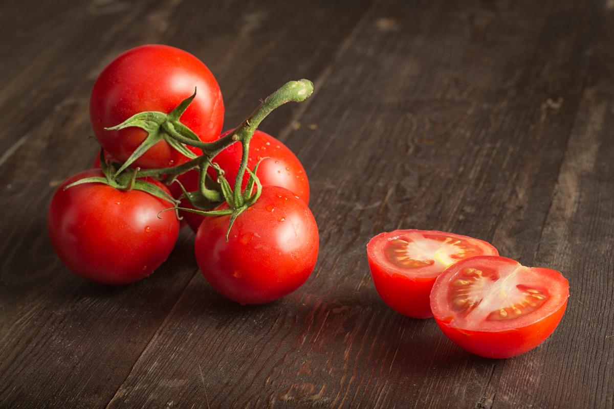 1 người đàn ông 52 tuổi đã ăn cà chua mỗi ngày trong 1 năm, đi khám bác sĩ cũng phải bất ngờ: "Sao thể trạng như đàn ông tuổi 40 thế này!"- Ảnh 2.