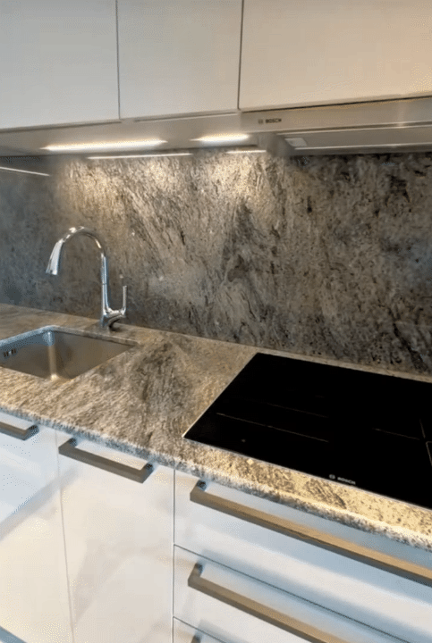 Cận cảnh bên trong căn hộ 50m² giá 21 tỷ giữa trung tâm Sài Gòn: Không gian nhỏ nhưng xa hoa “triệu đô”- Ảnh 5. Cận cảnh bên trong căn hộ 50m² giá 21 tỷ giữa trung tâm Sài Gòn: Không gian nhỏ nhưng xa hoa “triệu đô”- Ảnh 5.