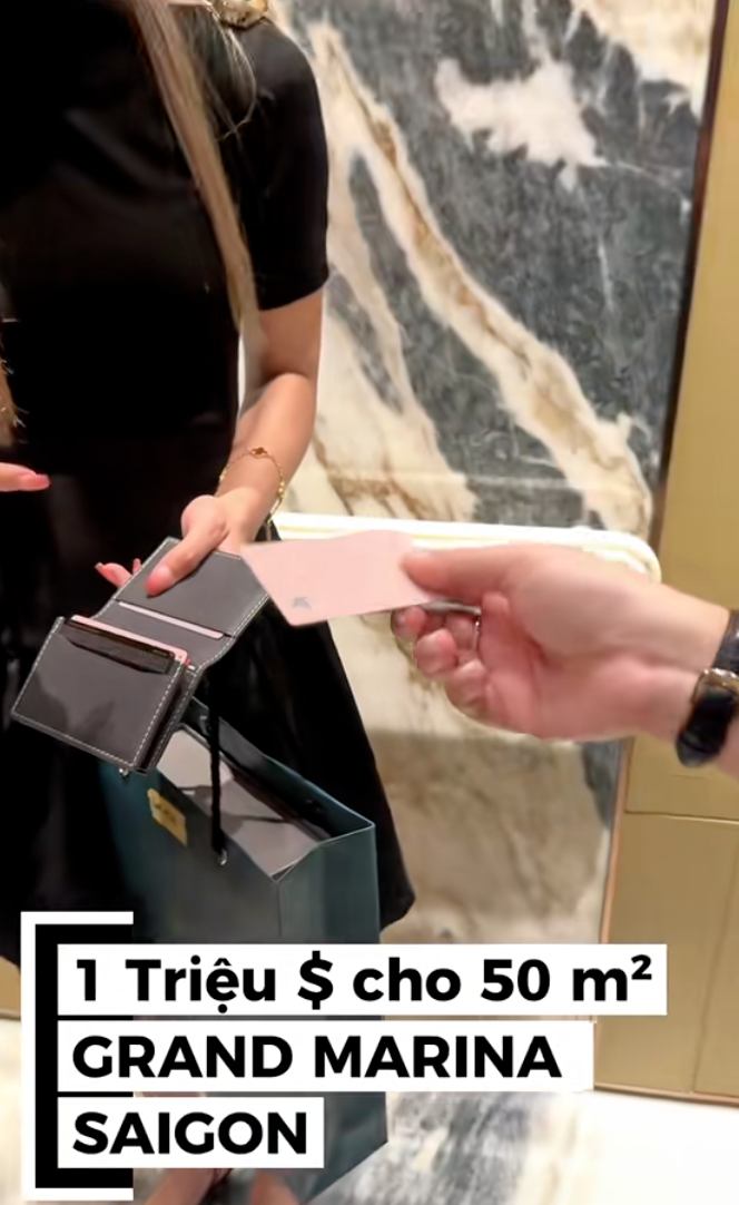 Cận cảnh bên trong căn hộ 50m² giá 21 tỷ giữa trung tâm Sài Gòn: Không gian nhỏ nhưng xa hoa “triệu đô”- Ảnh 1. Cận cảnh bên trong căn hộ 50m² giá 21 tỷ giữa trung tâm Sài Gòn: Không gian nhỏ nhưng xa hoa “triệu đô”- Ảnh 1.