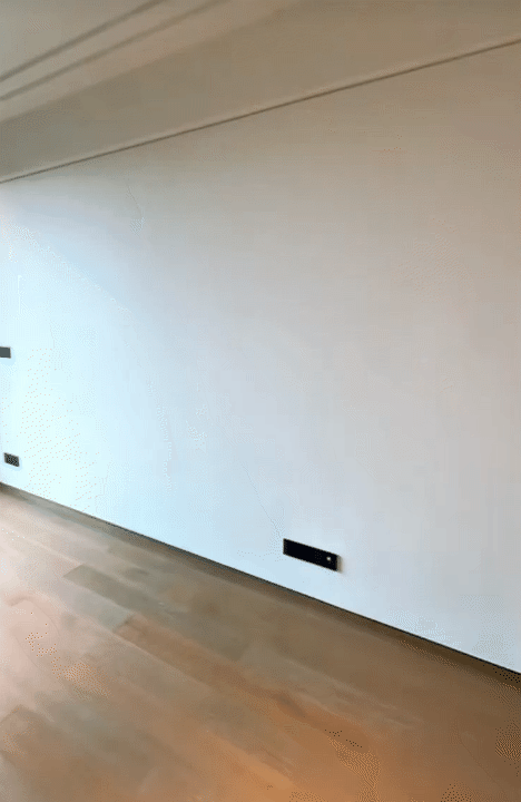 Cận cảnh bên trong căn hộ 50m² giá 21 tỷ giữa trung tâm Sài Gòn: Không gian nhỏ nhưng xa hoa “triệu đô”- Ảnh 4. Cận cảnh bên trong căn hộ 50m² giá 21 tỷ giữa trung tâm Sài Gòn: Không gian nhỏ nhưng xa hoa “triệu đô”- Ảnh 4.