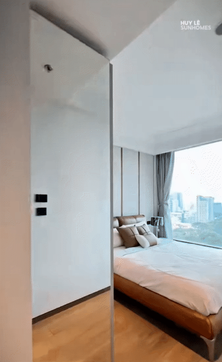 Cận cảnh bên trong căn hộ 50m² giá 21 tỷ giữa trung tâm Sài Gòn: Không gian nhỏ nhưng xa hoa “triệu đô”- Ảnh 10. Cận cảnh bên trong căn hộ 50m² giá 21 tỷ giữa trung tâm Sài Gòn: Không gian nhỏ nhưng xa hoa “triệu đô”- Ảnh 10.