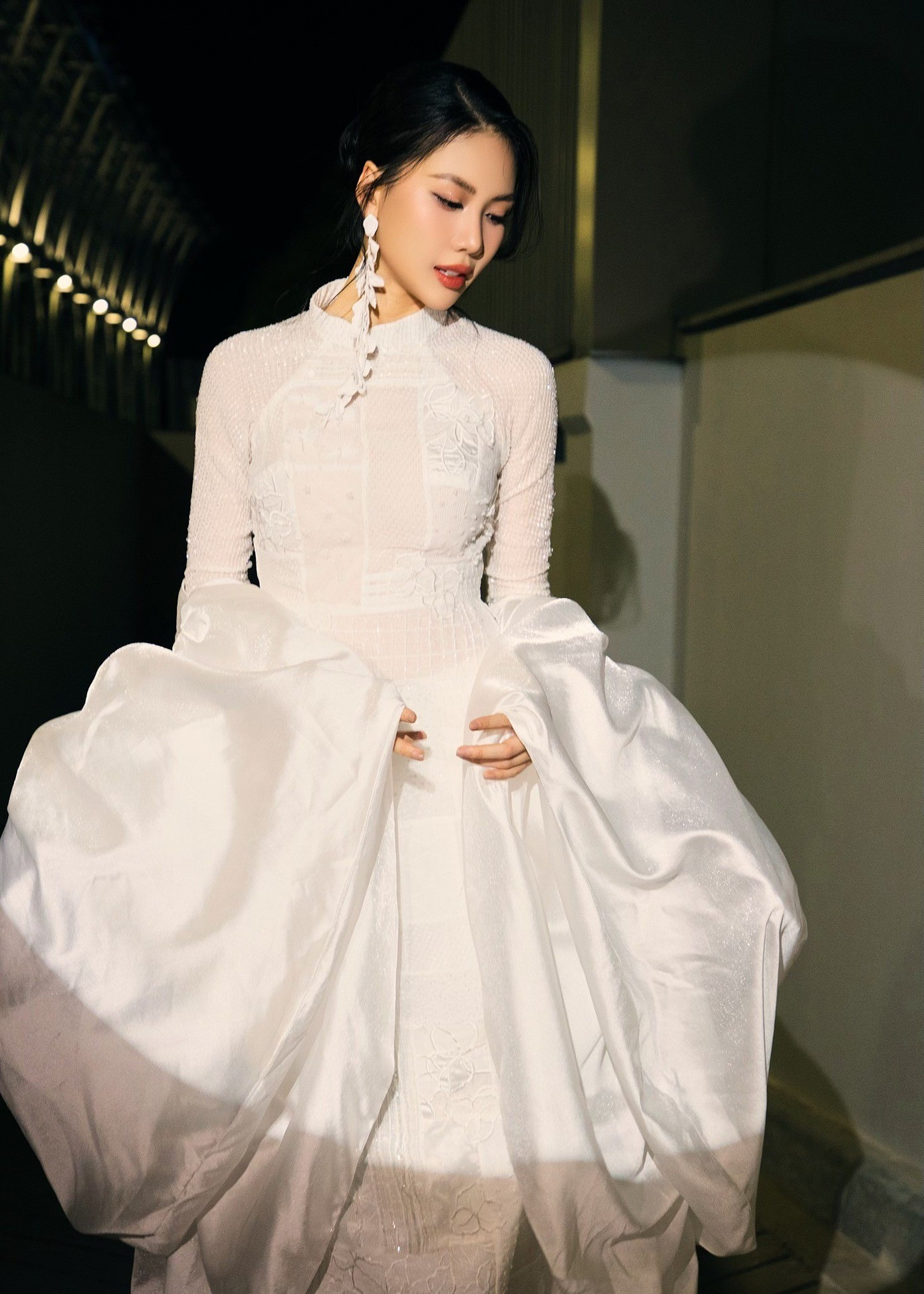 Luật sư nói gì sau vụ khởi tố người tung tin sai sự thật về hoa hậu Bùi Quỳnh Hoa?- Ảnh 1.