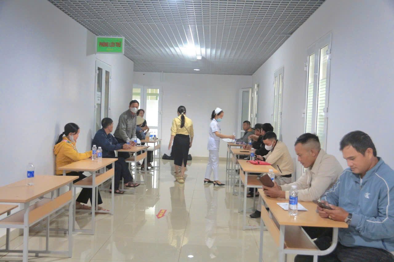 Rùng mình lời kể của bệnh nhân vụ máy hỏng nhưng vẫn được kê... tán sỏi Rùng mình lời kể của bệnh nhân vụ máy hỏng nhưng vẫn được kê... tán sỏi