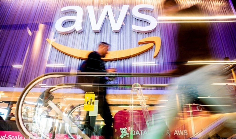 Dự kiến mang về 650 tỷ USD doanh thu/năm: Agentic AI đang định hình lại mô hình kinh doanh, thay đổi vai trò của người lao động - Ảnh 3.