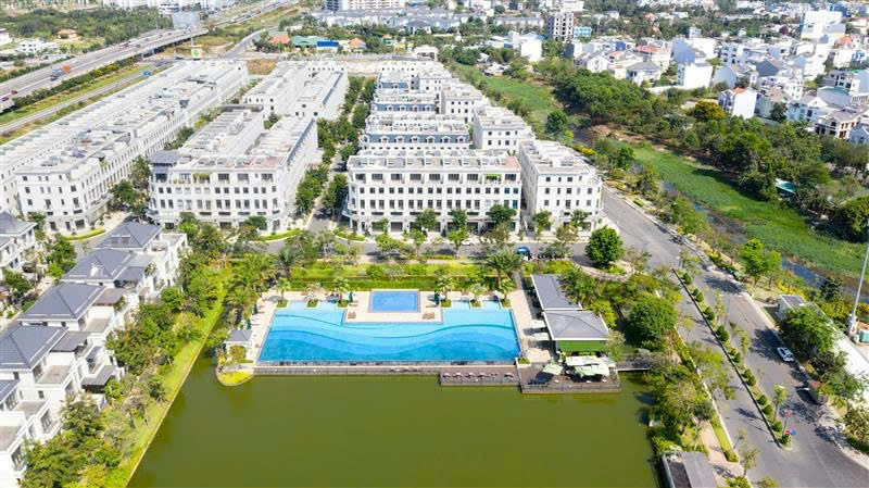 Giá căn hộ cũ, mới đồng loạt tăng giá