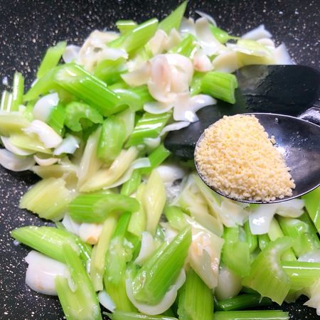 3 loại thực phẩm này rất bổ phổi: Luân phiên nấu 3 món ăn để dưỡng phổi, làm dịu cổ họng, tránh ho mùa thu