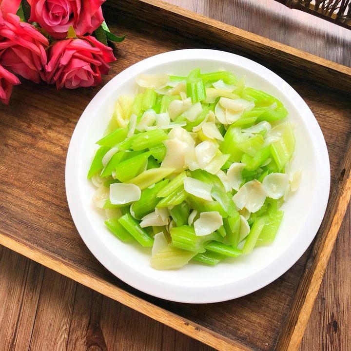 3 loại thực phẩm này rất bổ phổi: Luân phiên nấu 3 món ăn để dưỡng phổi, làm dịu cổ họng, tránh ho mùa thu