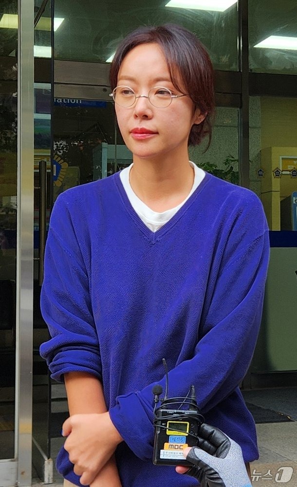 Mỹ nhân "Gia đình là số 1" Hwang Jung Eum lĩnh án tù, suy sụp bật khóc ngay giữa tòa - Ảnh 2.