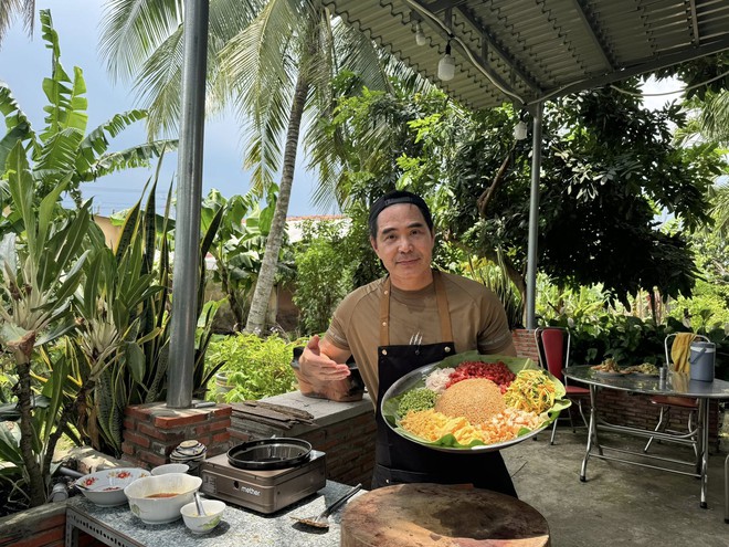 Nam diễn viên là "thiếu gia miền Tây chính hiệu", sở hữu cơ ngơi hoành tráng tại Vĩnh Long, không đi diễn sẽ về kế nghiệp gia đình- Ảnh 7. Nam diễn viên là "thiếu gia miền Tây chính hiệu", sở hữu cơ ngơi hoành tráng tại Vĩnh Long, không đi diễn sẽ về kế nghiệp gia đình- Ảnh 7.