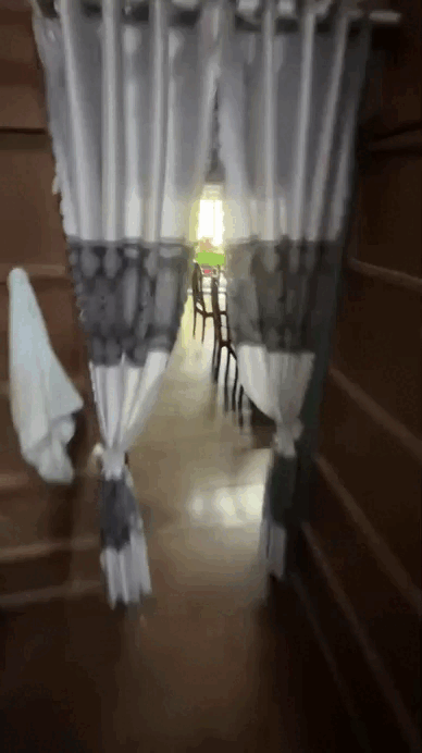 Trung bình nhà miền Tây: Rộng muốn tiền đình, thiết kế mỗi chỗ 1 kiểu, xin phép hỏi gia chủ làm gì mà giàu thế!- Ảnh 4. Trung bình nhà miền Tây: Rộng muốn tiền đình, thiết kế mỗi chỗ 1 kiểu, xin phép hỏi gia chủ làm gì mà giàu thế!- Ảnh 4.