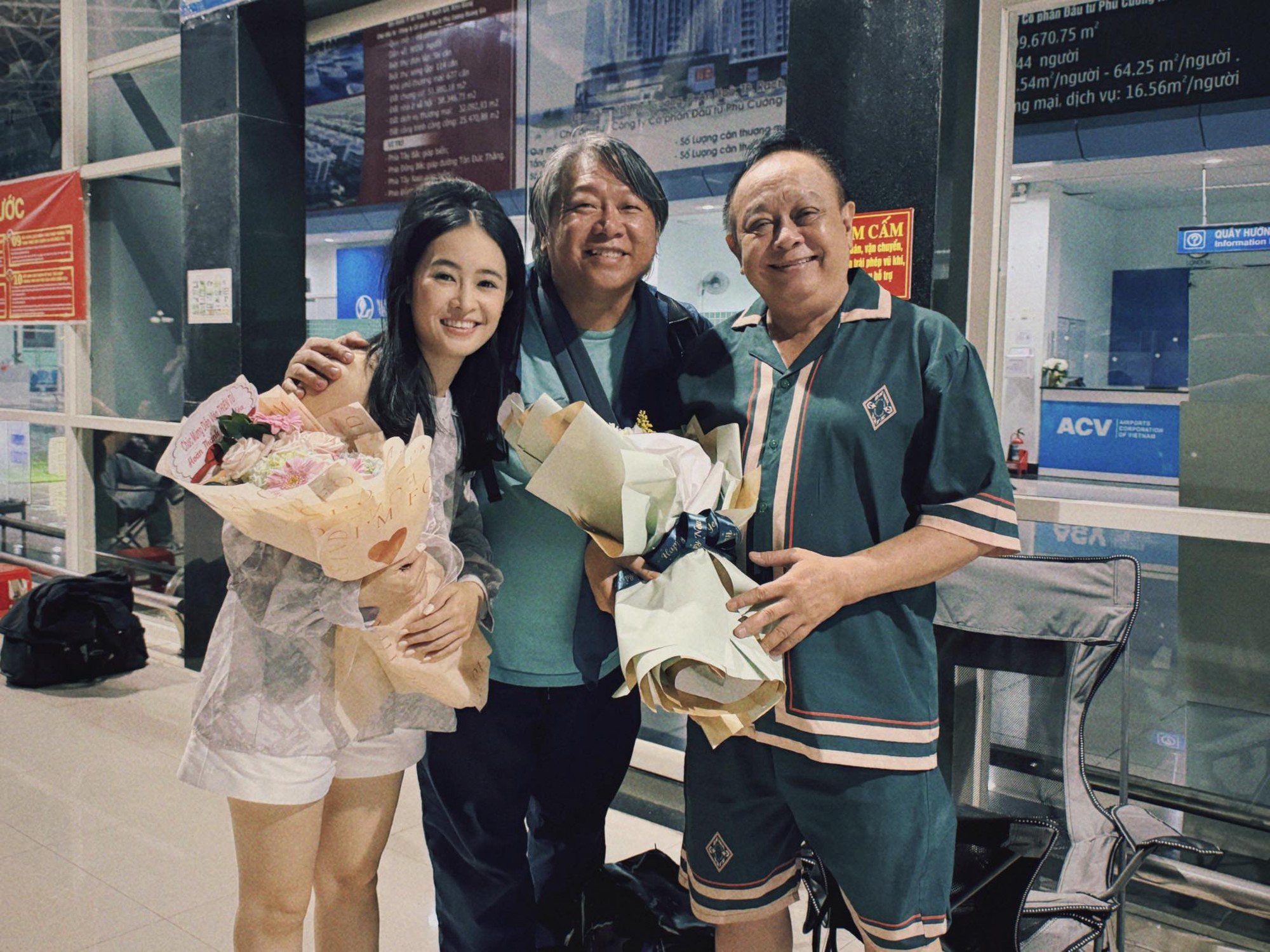 Diễn viên Tử Chiến Trên Không là đại gia ngầm: Sở hữu 3 căn nhà, 8.500m2 đất nhưng toàn đeo túi rách- Ảnh 5. Diễn viên Tử Chiến Trên Không là đại gia ngầm: Sở hữu 3 căn nhà, 8.500m2 đất nhưng toàn đeo túi rách- Ảnh 5.