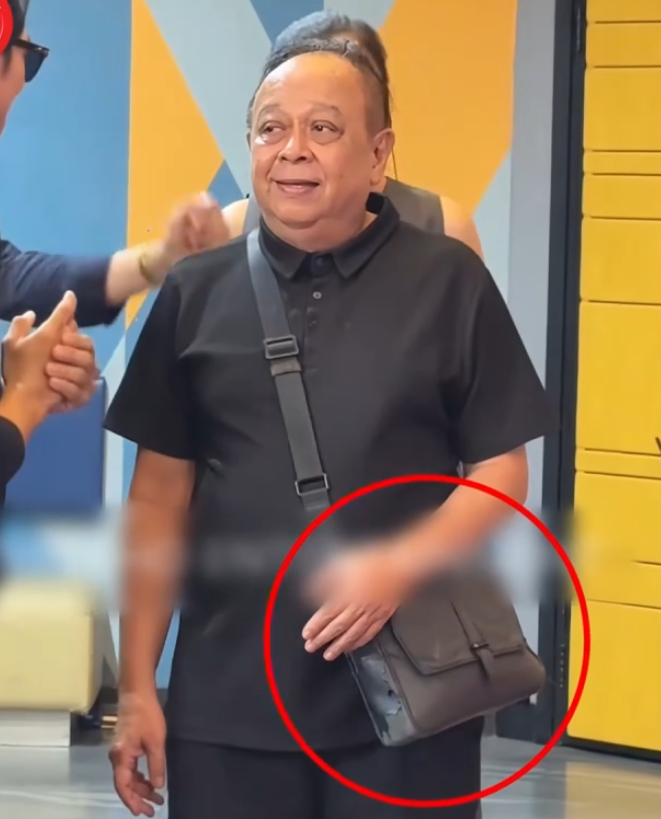 Diễn viên Tử Chiến Trên Không là đại gia ngầm: Sở hữu 3 căn nhà, 8.500m2 đất nhưng toàn đeo túi rách- Ảnh 3. Diễn viên Tử Chiến Trên Không là đại gia ngầm: Sở hữu 3 căn nhà, 8.500m2 đất nhưng toàn đeo túi rách- Ảnh 3.