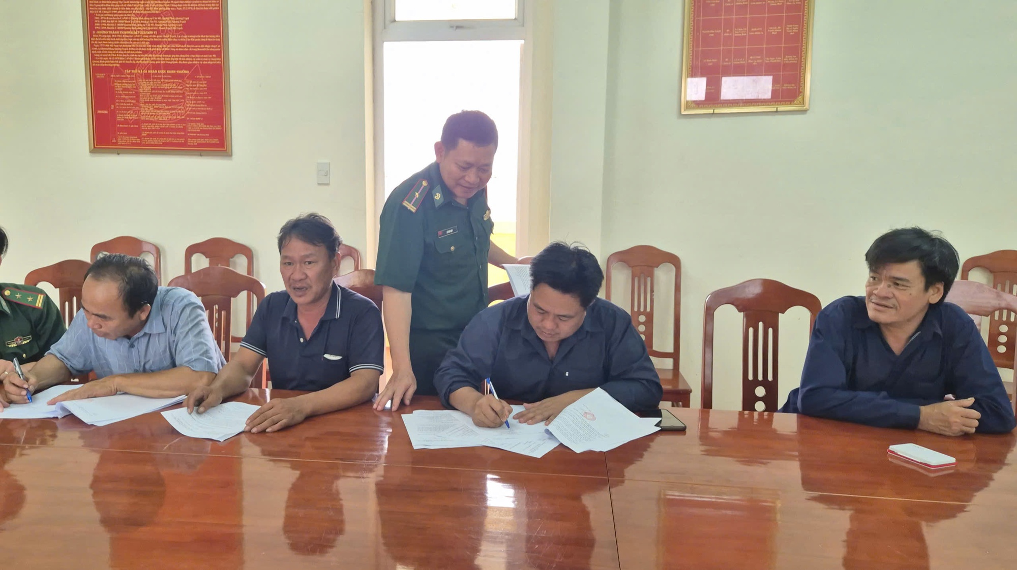 Lý do 4 thuyền trưởng ở TP HCM bị xử phạt 877 triệu đồng - Ảnh 2. Lý do 4 thuyền trưởng ở TP HCM bị xử phạt 877 triệu đồng - Ảnh 2.