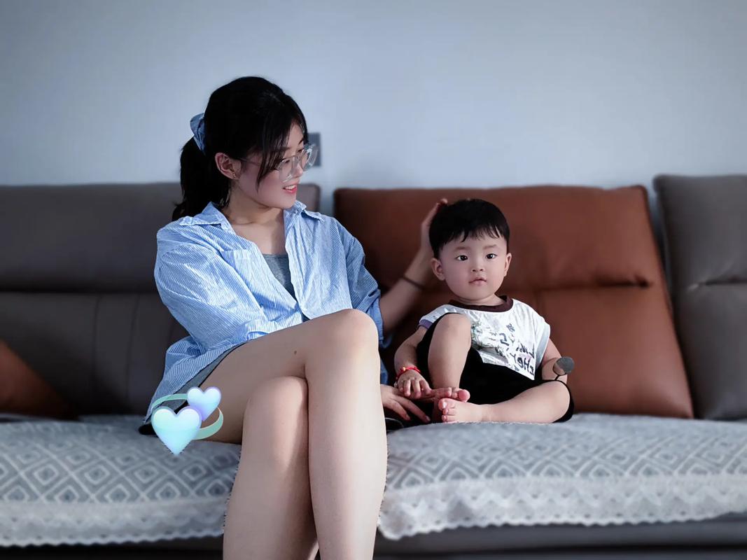 Chi 1,3 tỷ thuê bảo mẫu cao cấp 3 năm, con trai mở miệng nói "Con không cần mẹ" khiến nữ giám đốc suy sụp giữa đêm- Ảnh 1.