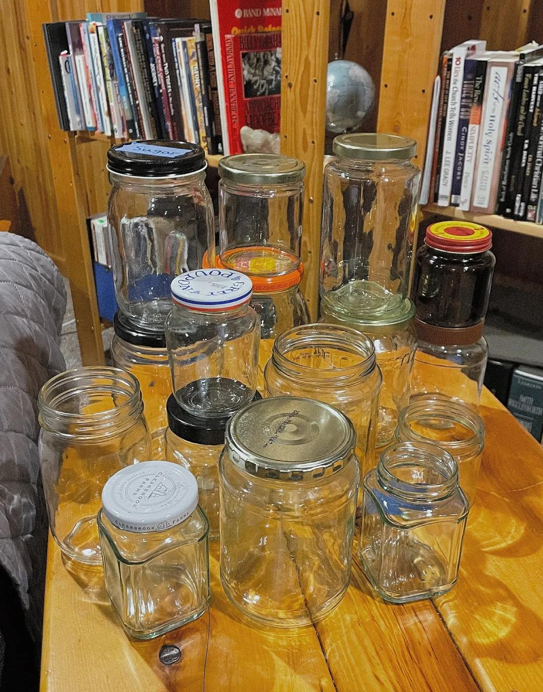 Ngoài 50 tuổi, đừng tiếc 6 món đồ này - buông bỏ đi bạn sẽ thấy nhà cửa gọn gàng, tinh thần nhẹ nhõm hẳn- Ảnh 6. Ngoài 50 tuổi, đừng tiếc 6 món đồ này - buông bỏ đi bạn sẽ thấy nhà cửa gọn gàng, tinh thần nhẹ nhõm hẳn- Ảnh 6.