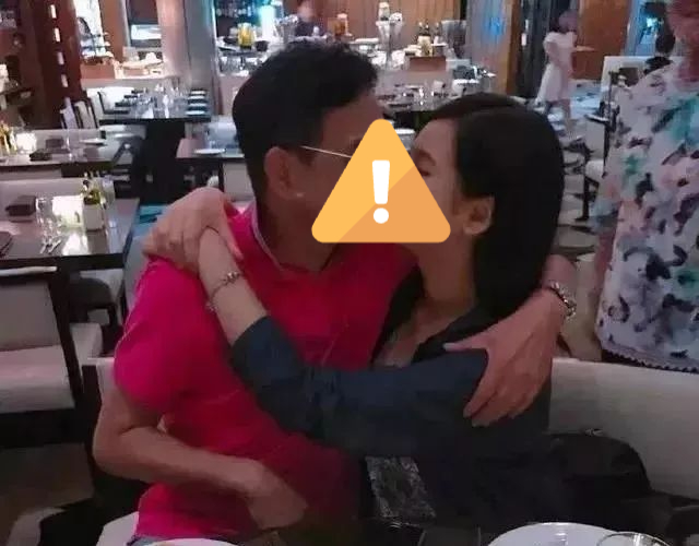 Nhiều người hốt hoảng khi biết danh tính 2 người trong bức ảnh: Làm ơn, tránh 3 "vùng cấm" này nếu muốn gia đình an yên - Ảnh 2. Nhiều người hốt hoảng khi biết danh tính 2 người trong bức ảnh: Làm ơn, tránh 3 "vùng cấm" này nếu muốn gia đình an yên - Ảnh 2.