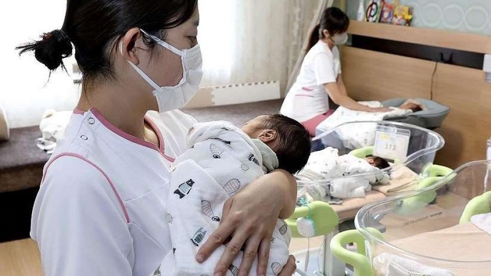 Rút ví trả 1,3 tỷ để tha hồ được ngủ bù, gội đầu và massage sau sinh: Chuẩn giàu mới của các mom châu Á- Ảnh 9. Rút ví trả 1,3 tỷ để tha hồ được ngủ bù, gội đầu và massage sau sinh: Chuẩn giàu mới của các mom châu Á- Ảnh 9.