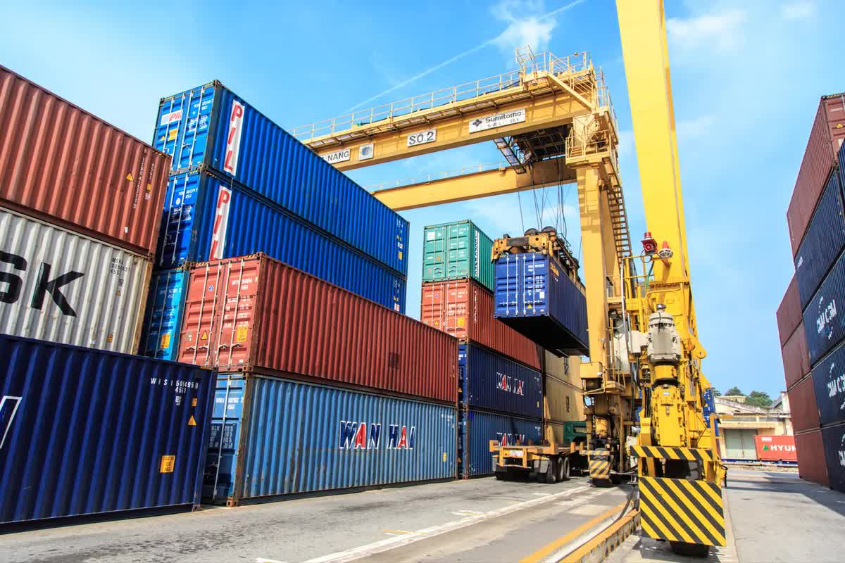 Khu thương mại tự do - Việc mới, khó, nhưng phải làm- Ảnh 1.