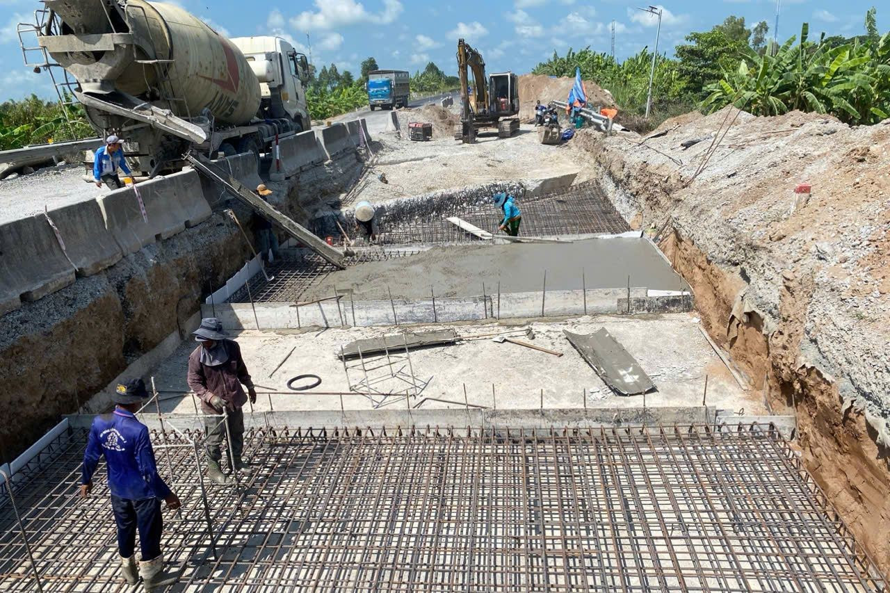Phát lộ nhiều tồn khi nâng cấp tuyến Cao Lãnh - Lộ Tẻ