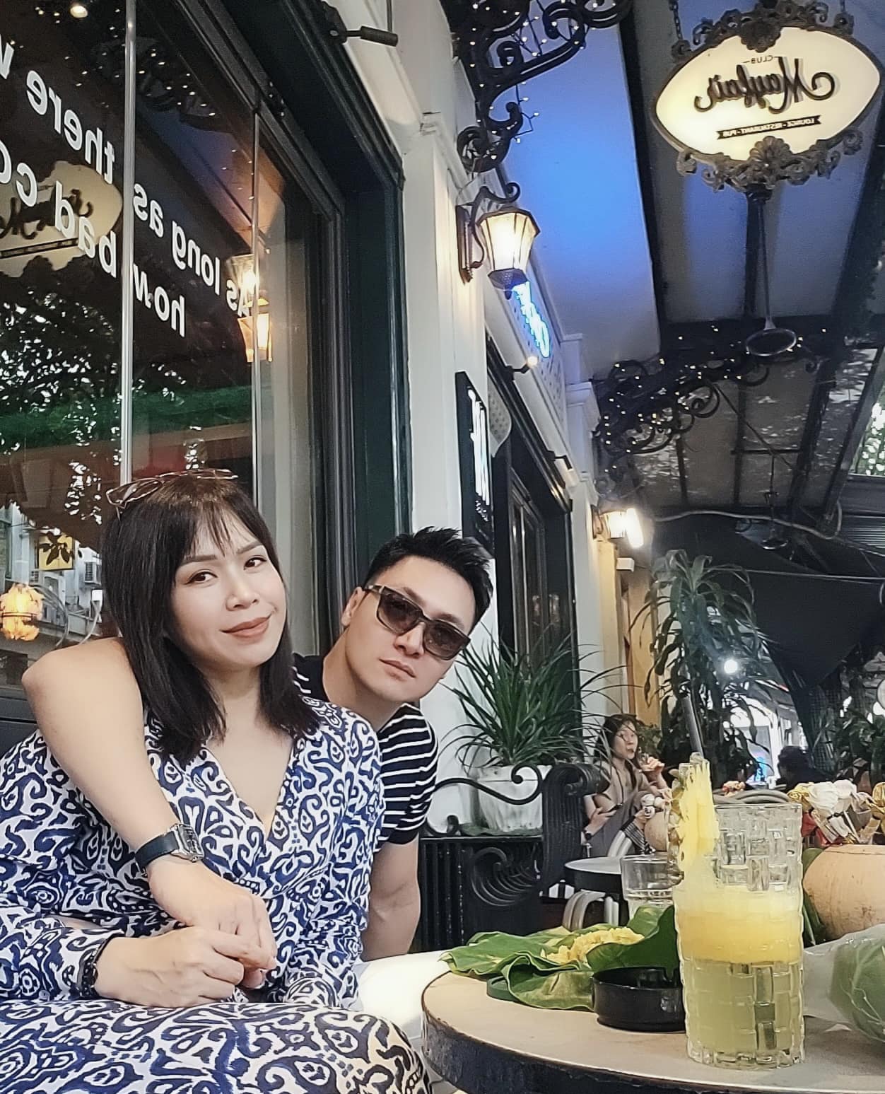 Ngoại hình của nam nghệ sĩ hào hoa, yêu vợ bậc nhất showbiz, có nhà từ Hà Nội đến Hưng Yên, Phú Thọ- Ảnh 3. Ngoại hình của nam nghệ sĩ hào hoa, yêu vợ bậc nhất showbiz, có nhà từ Hà Nội đến Hưng Yên, Phú Thọ- Ảnh 3.