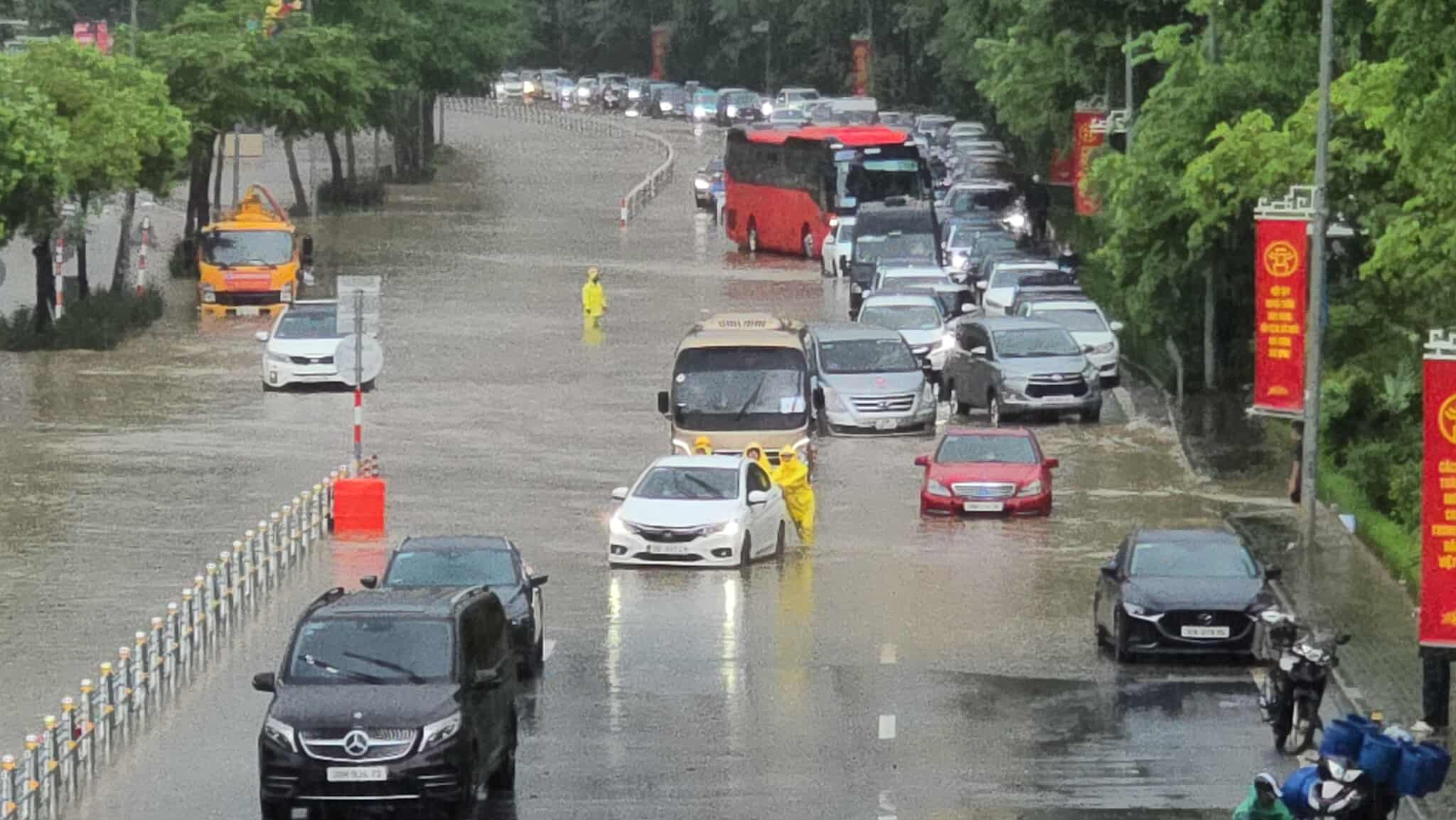 TP Hà Nội cảnh báo khẩn tới tất cả người dân- Ảnh 2. TP Hà Nội cảnh báo khẩn tới tất cả người dân- Ảnh 2.