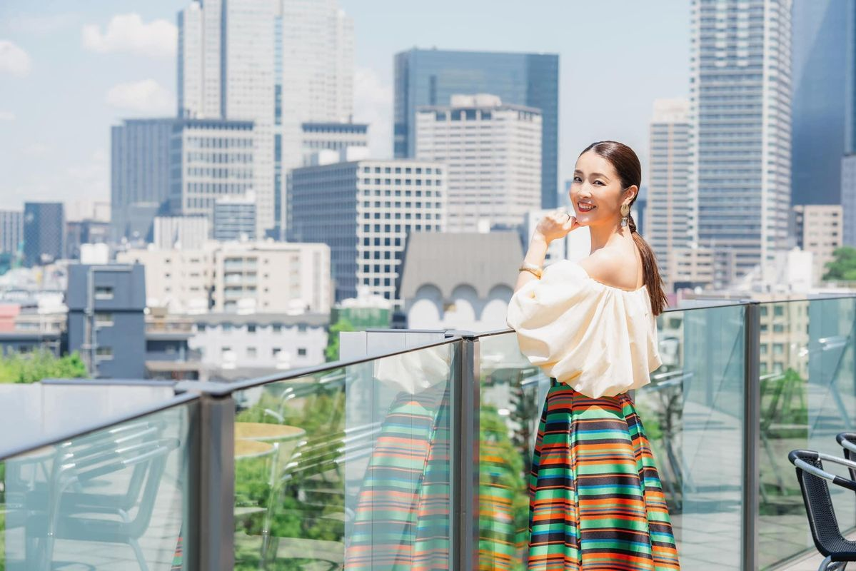 Sau khi ly hôn chồng, người phụ nữ trung niên gây sốc khi tự tay biến căn nhà thành "lâu đài trên không" xa hoa - Ảnh 12.