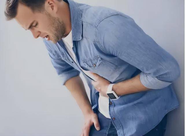 Hầu hết những người dễ bị ung thư đại trực tràng đều có 4 thói quen này, hy vọng bạn không có bất kỳ thói quen nào trong số đó!- Ảnh 1.