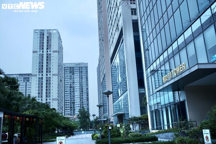 Chung cư 100 triệu đồng/m², 'cuộc chơi' dành cho ai?
