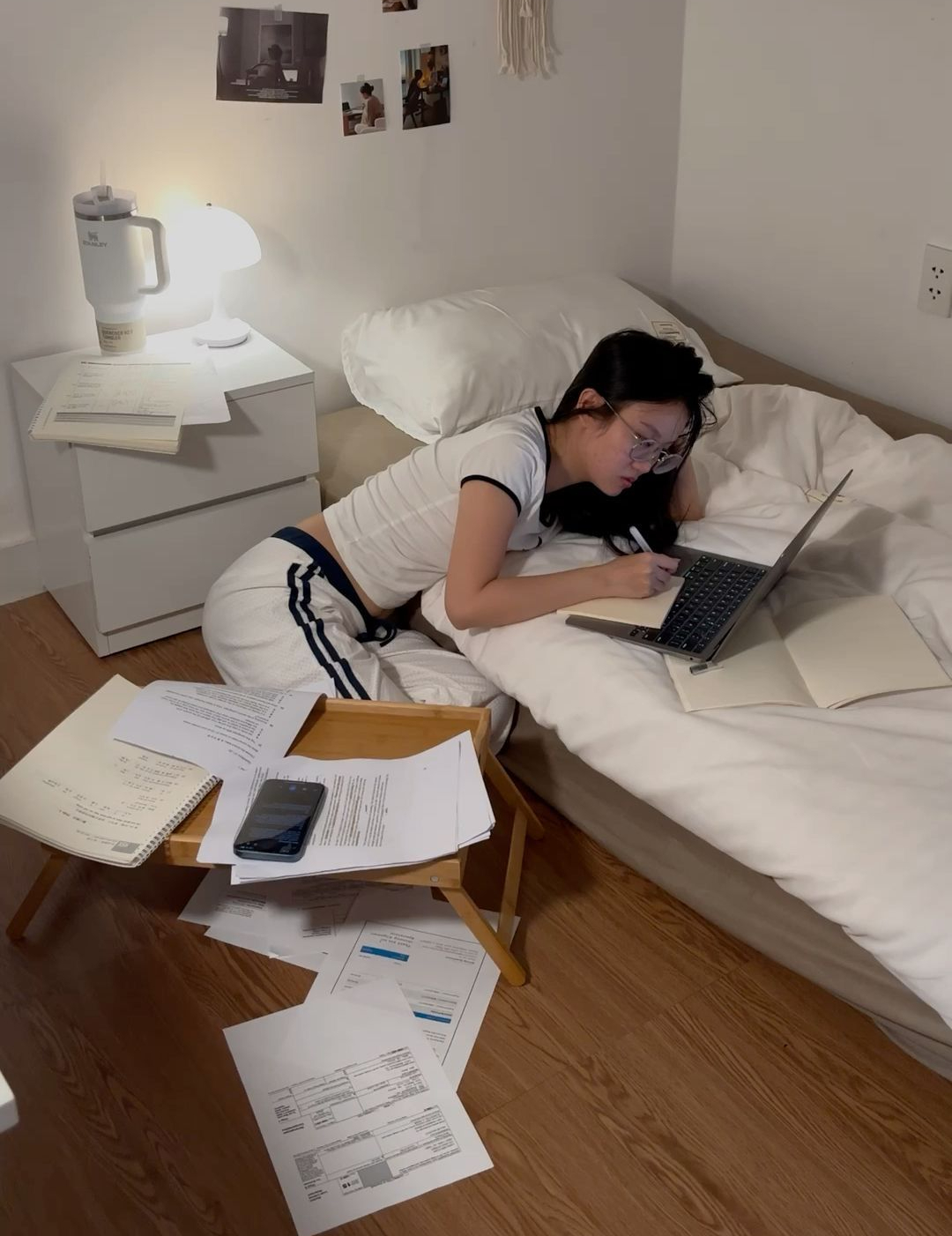 Ám ảnh bị sa thải, thất nghiệp đến mức sinh bệnh: Tốn cả đống tiền rồi vẫn chưa hết bất an!- Ảnh 2. Ám ảnh bị sa thải, thất nghiệp đến mức sinh bệnh: Tốn cả đống tiền rồi vẫn chưa hết bất an!- Ảnh 2.