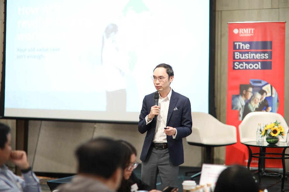 Chuyển đổi nhân sự trong kỷ nguyên AI - Ảnh 1. Chuyển đổi nhân sự trong kỷ nguyên AI - Ảnh 1.