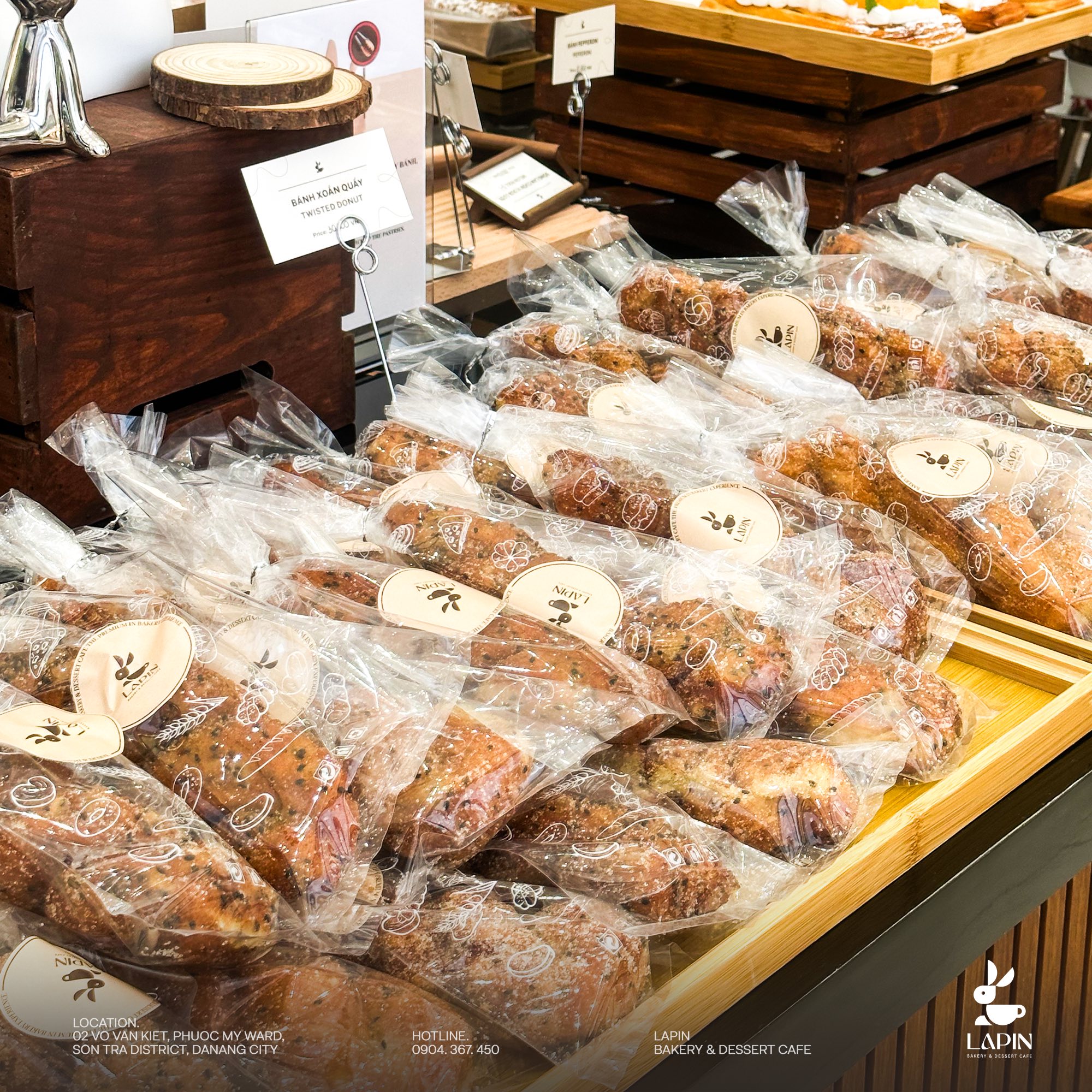 Phản hồi chính thức của tiệm bánh hot nhất Đà Nẵng sau việc để bánh lộ thiên, chất lượng không tương xứng- Ảnh 11. Phản hồi chính thức của tiệm bánh hot nhất Đà Nẵng sau việc để bánh lộ thiên, chất lượng không tương xứng- Ảnh 11.