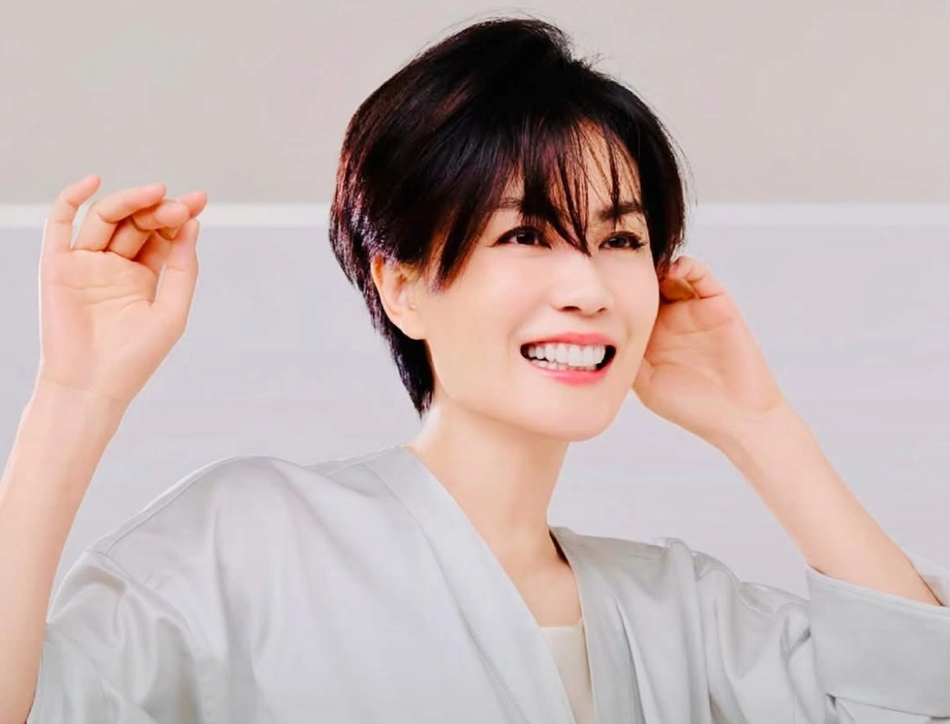 Lý do bố Tạ Đình Phong cưng Trương Bá Chi hết mực nhưng lại lạnh nhạt với Vương Phi- Ảnh 8. Lý do bố Tạ Đình Phong cưng Trương Bá Chi hết mực nhưng lại lạnh nhạt với Vương Phi- Ảnh 8.