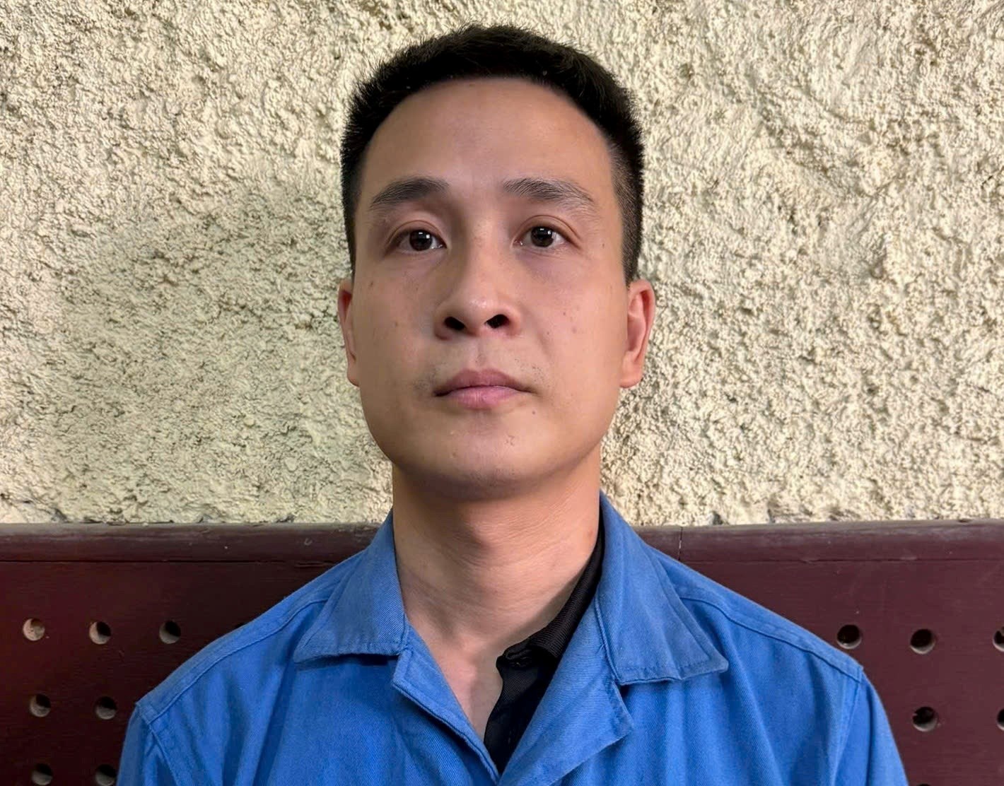 Bị lừa 1,7 tỉ đồng vì "sập bẫy" đổi tiền ngoại tệ qua mạng xã hội- Ảnh 1.