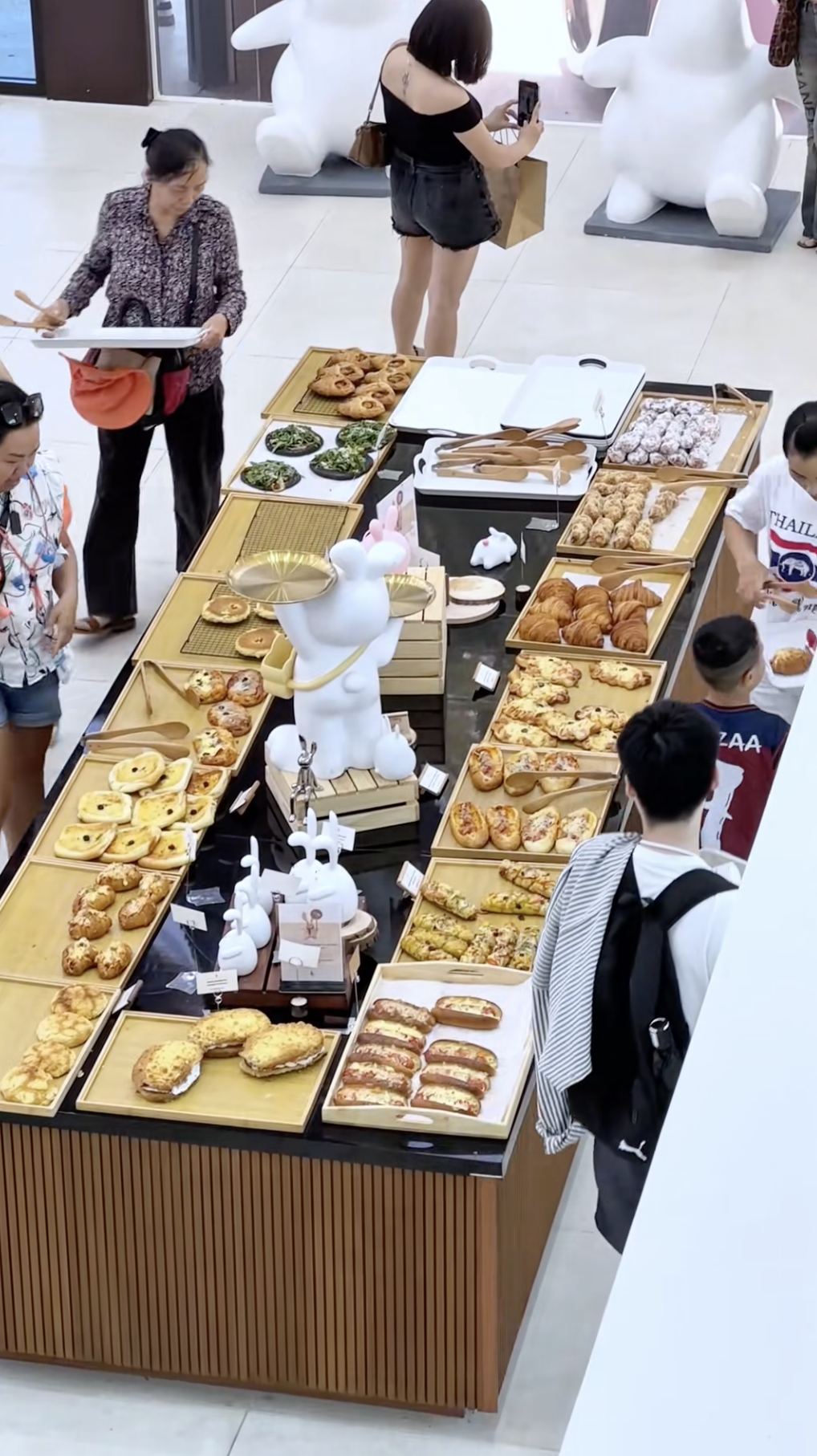 Phản hồi chính thức của tiệm bánh hot nhất Đà Nẵng sau việc để bánh lộ thiên, chất lượng không tương xứng- Ảnh 8. Phản hồi chính thức của tiệm bánh hot nhất Đà Nẵng sau việc để bánh lộ thiên, chất lượng không tương xứng- Ảnh 8.