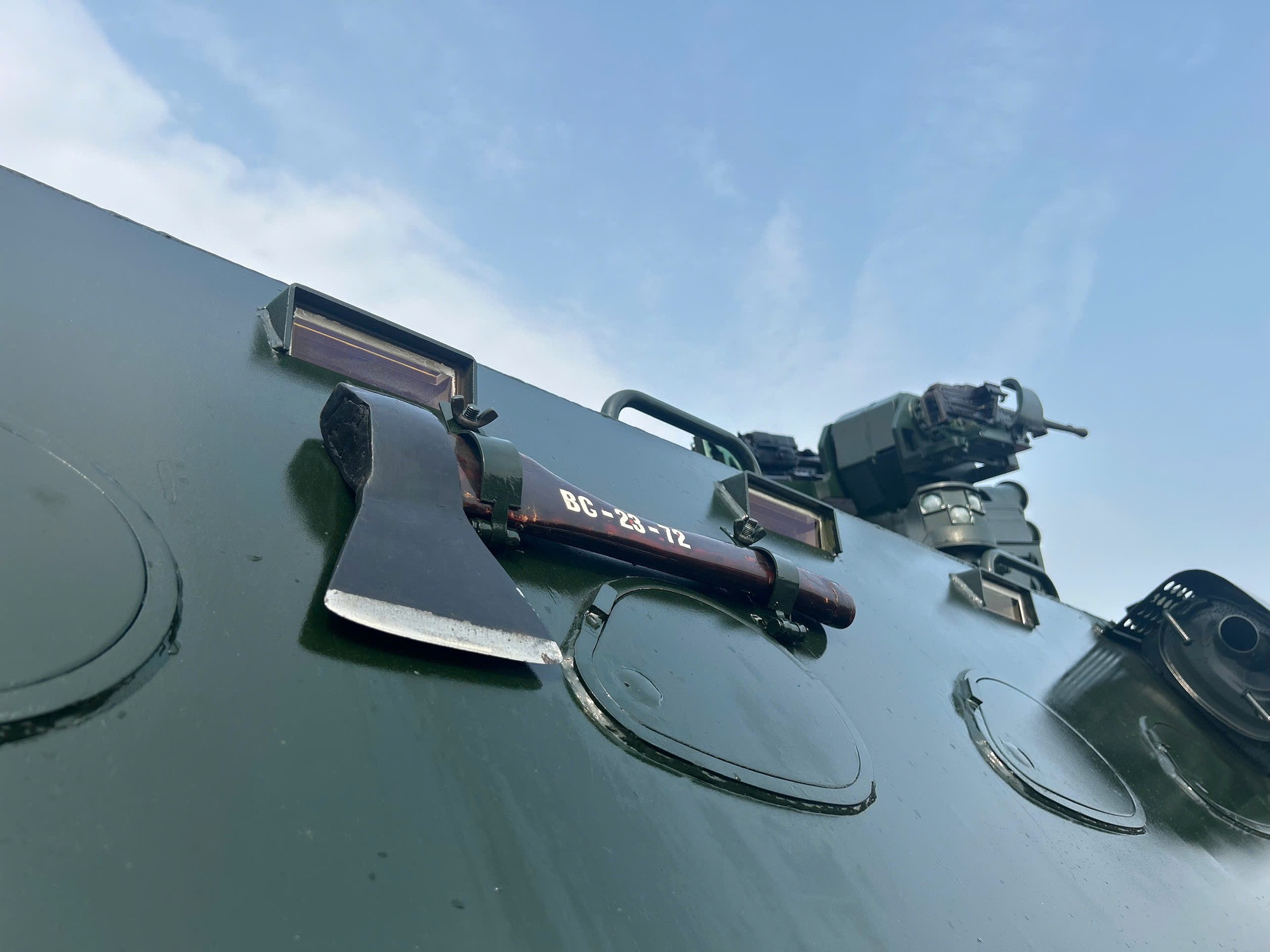 Cận cảnh xe thiết giáp chở quân chiến đấu XTC-02 do Việt Nam sản xuất với hoả lực mạnh- Ảnh 9. Cận cảnh xe thiết giáp chở quân chiến đấu XTC-02 do Việt Nam sản xuất với hoả lực mạnh- Ảnh 9.