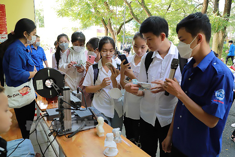 Người học ngành STEM được vay vốn lên tới 15 triệu đồng/tháng với mức lãi 4,8%/năm - Ảnh 1.