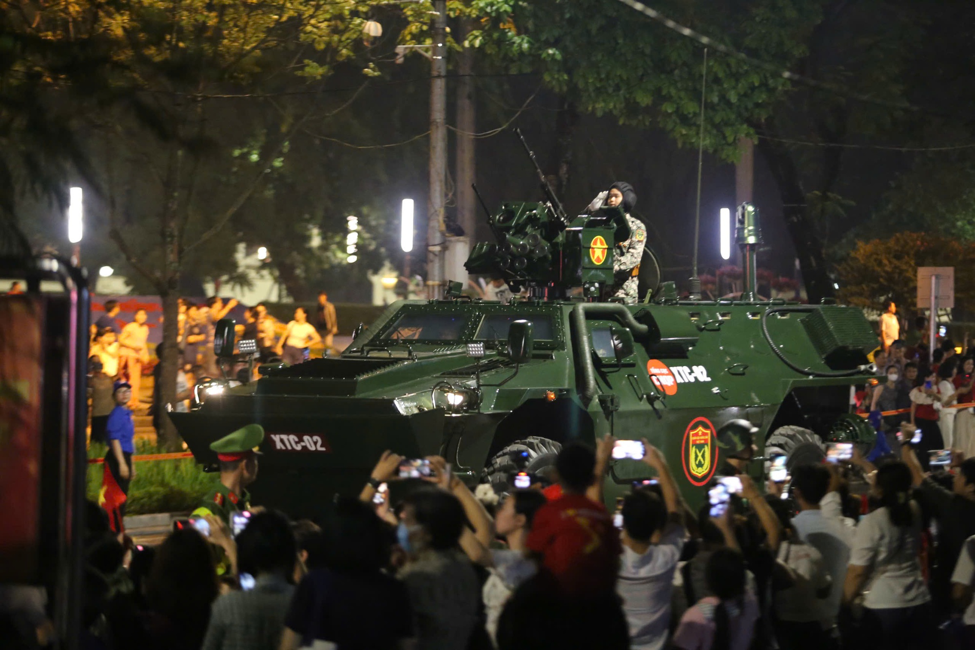 Cận cảnh xe thiết giáp chở quân chiến đấu XTC-02 do Việt Nam sản xuất với hoả lực mạnh- Ảnh 2. Cận cảnh xe thiết giáp chở quân chiến đấu XTC-02 do Việt Nam sản xuất với hoả lực mạnh- Ảnh 2.