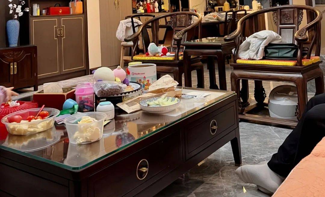 Không hề mê tín: Để sai 4 vật này trong phòng khách, tài lộc dễ đội nón ra đi, may mắn cũng xa rời- Ảnh 1. Không hề mê tín: Để sai 4 vật này trong phòng khách, tài lộc dễ đội nón ra đi, may mắn cũng xa rời- Ảnh 1.