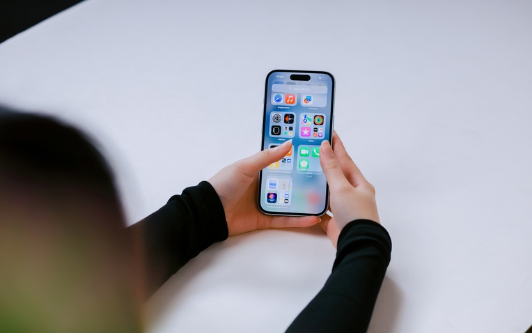 Giảm giá 9/9 cực khủng: iPhone giá sốc từ 7,3 triệu đồng, phụ kiện công nghệ rẻ khó tin- Ảnh 1. Giảm giá 9/9 cực khủng: iPhone giá sốc từ 7,3 triệu đồng, phụ kiện công nghệ rẻ khó tin- Ảnh 1.